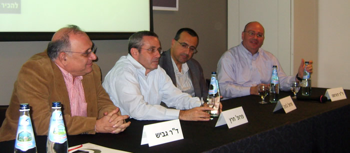 פאנל מומחים